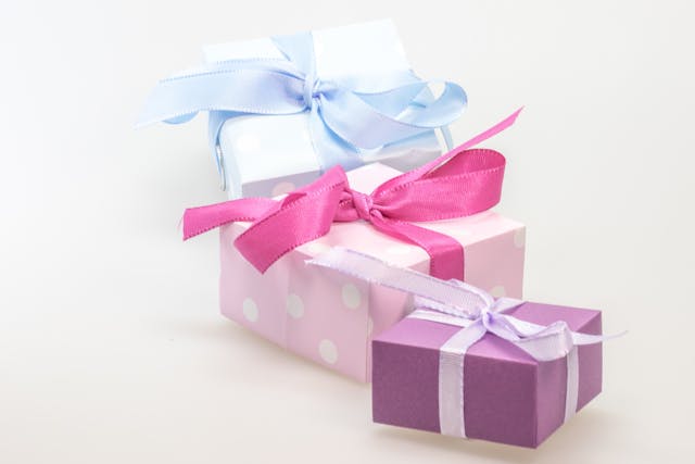 Gifts & Souvenirs